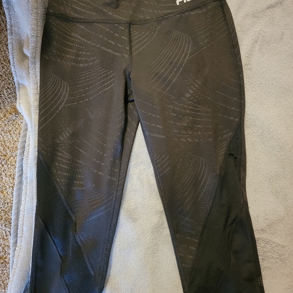 Fila - Picture 4 of 4